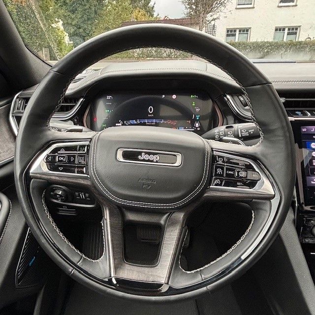 Jeep Grand Cherokee Overland Plug-In-Hybrid 4xe