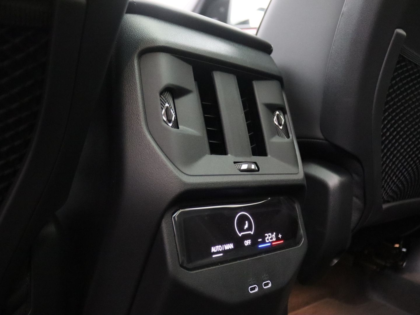 BMW X3 30 e xDrive M Sport HUD AHK-klappbar Panodach
