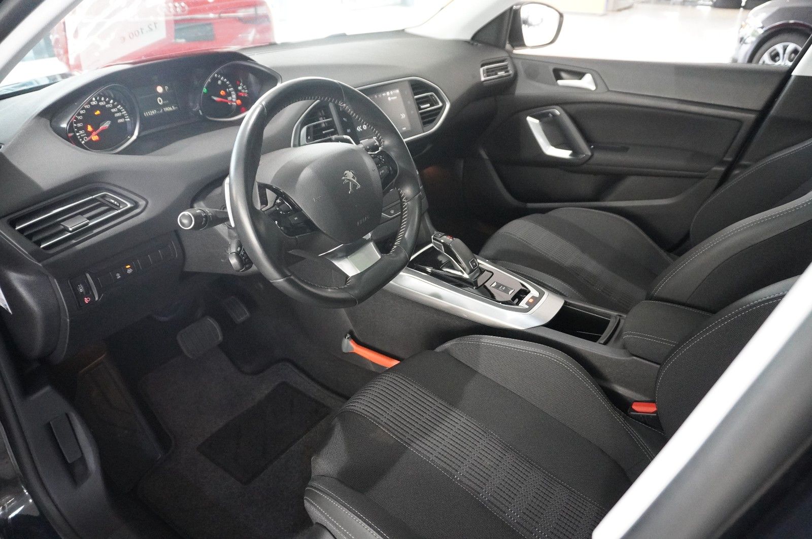 Peugeot 308 SW 1.5D ALLURE - Samsaru's Car Outlet
