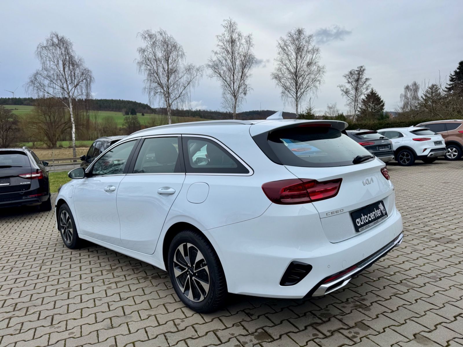 Kia cee'd - Samsaru's Car Outlet
