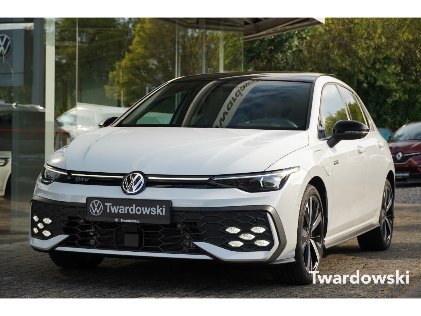 Volkswagen Golf GTE Matrix Pano AHK ACC Leder HUD Kamera 5J