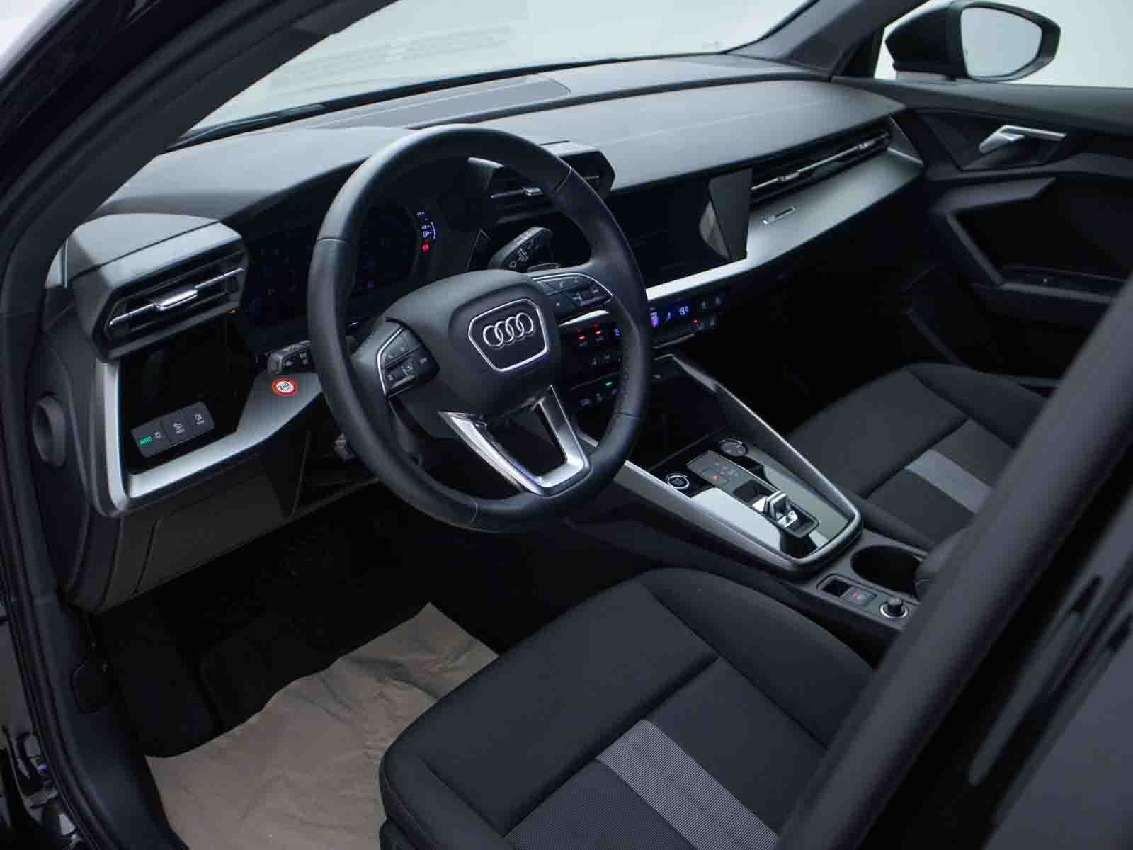 Audi A3 Sportback 40 TFSI e S-TRO*ADVANCED*GJR*NAVI**