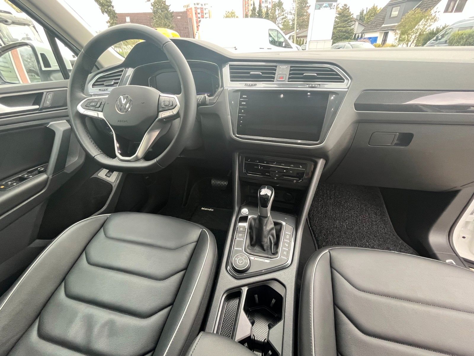 Volkswagen Tiguan 2.0 TDI DSG Top-Ausstattung - Samsaru's Car Outlet