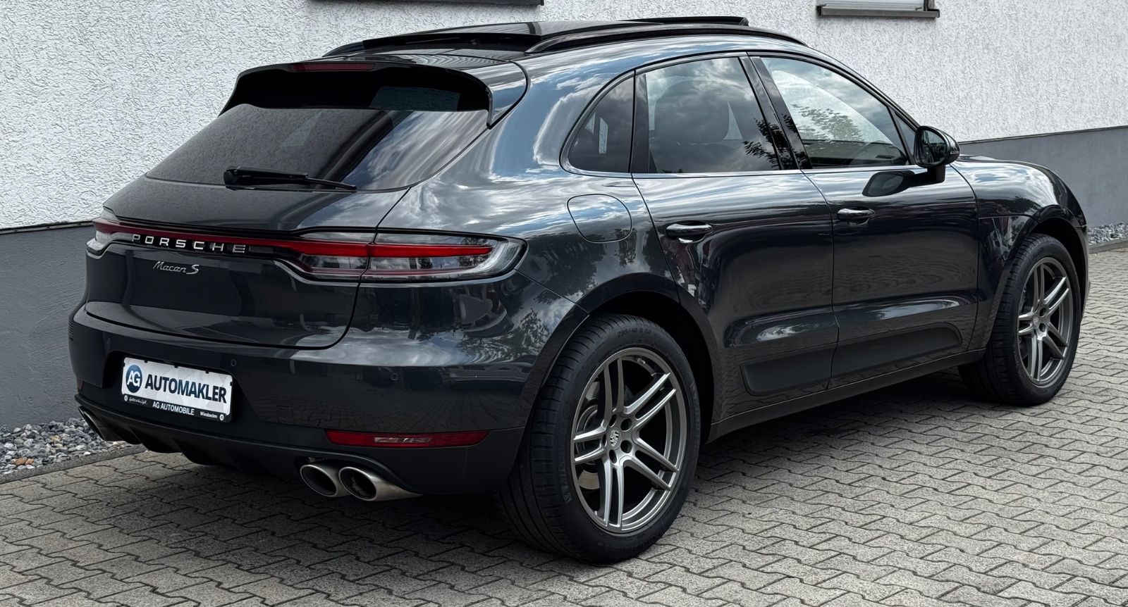 Porsche Macan S - Samsaru's Car Outlet
