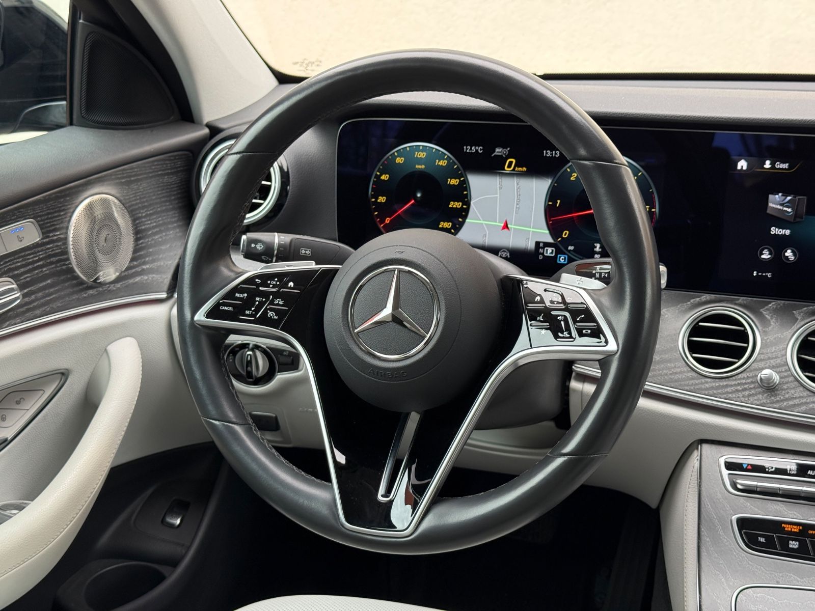 Mercedes-Benz E 400 d 4Matic AMG-LINE - Samsaru's Car Outlet