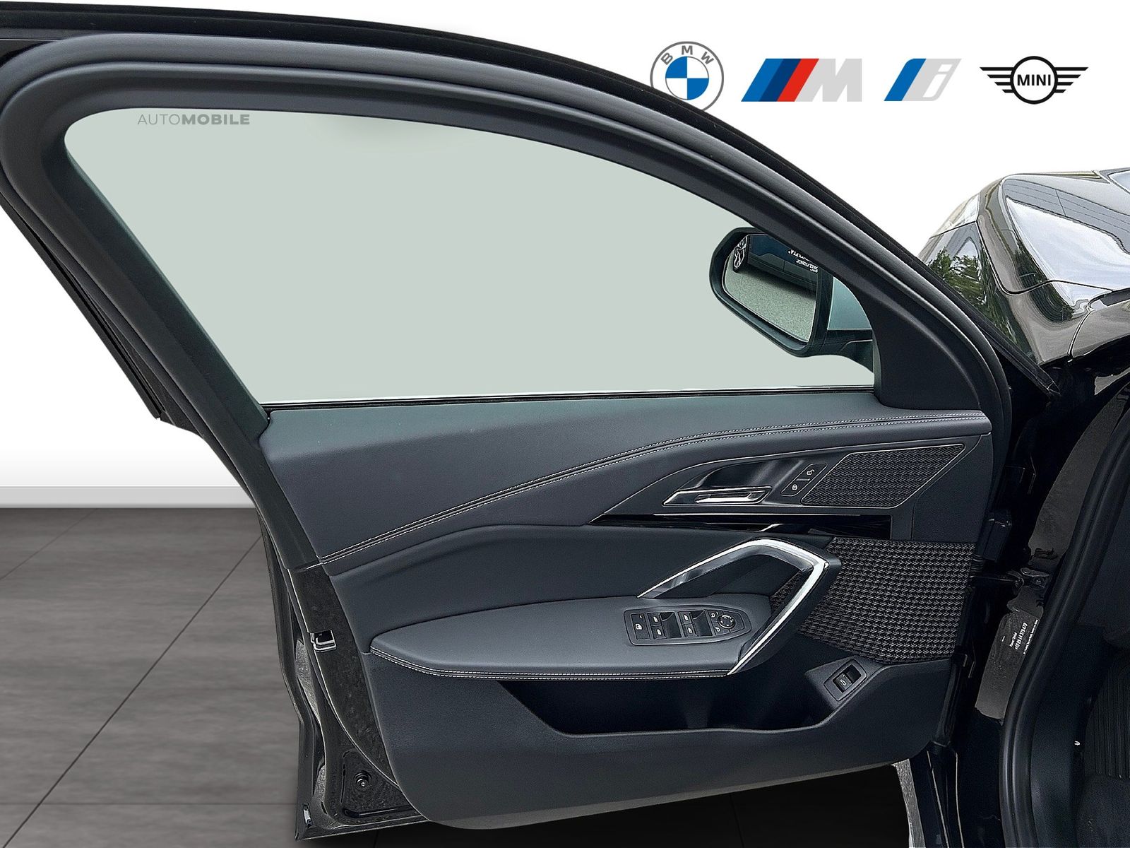 BMW X1 xDrive23i xLine - Samsaru's Car Outlet