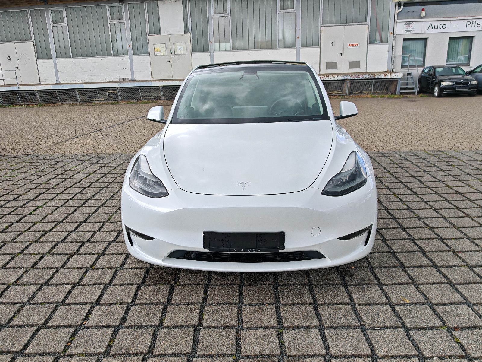Tesla Model Y LongRange AWD | AHK | SoH 94%