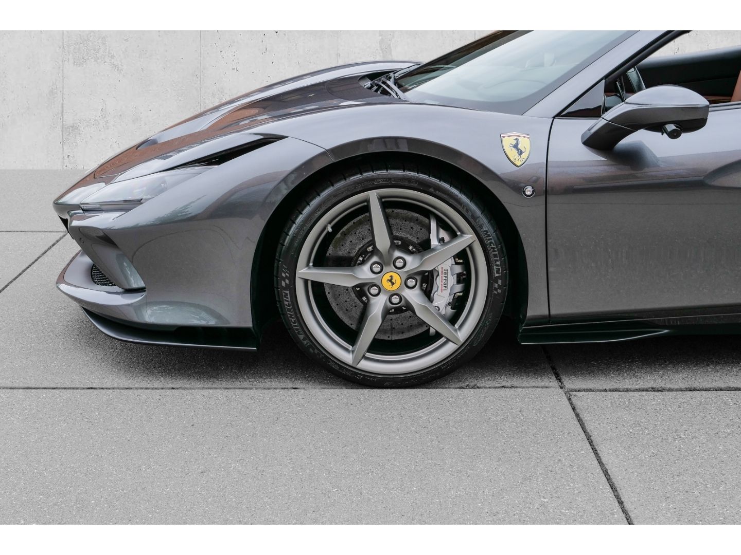 Ferrari F8 Spider - Samsaru's Car Outlet