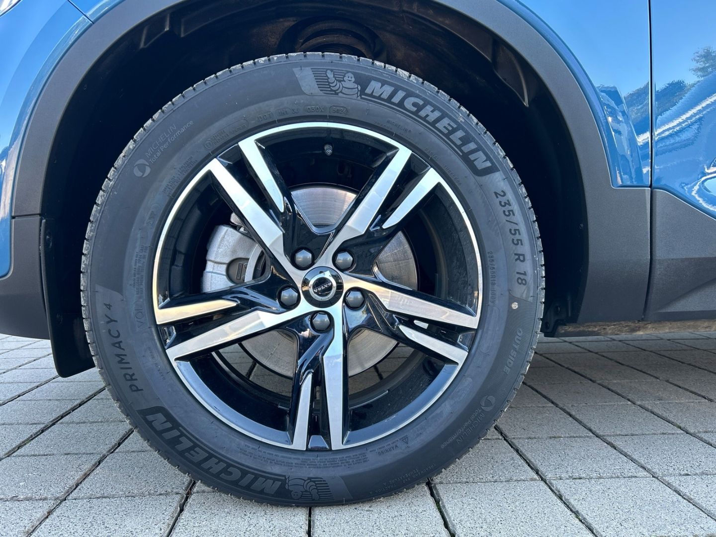 Volvo XC40 Plus Dark B3 Schiebedach/ACC/360°