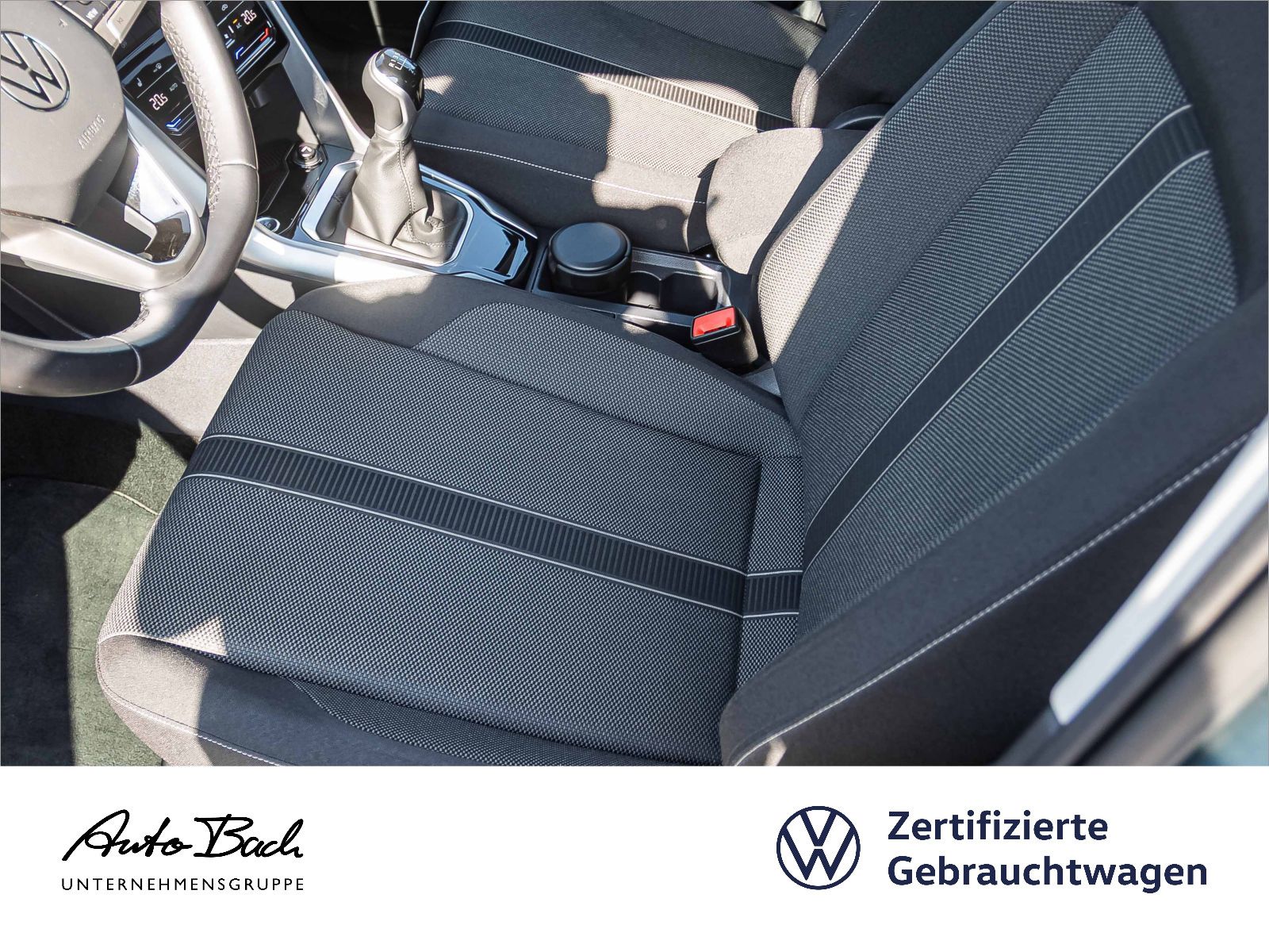 Volkswagen T-Roc 1.0 TSI Life - Samsaru's Car Outlet