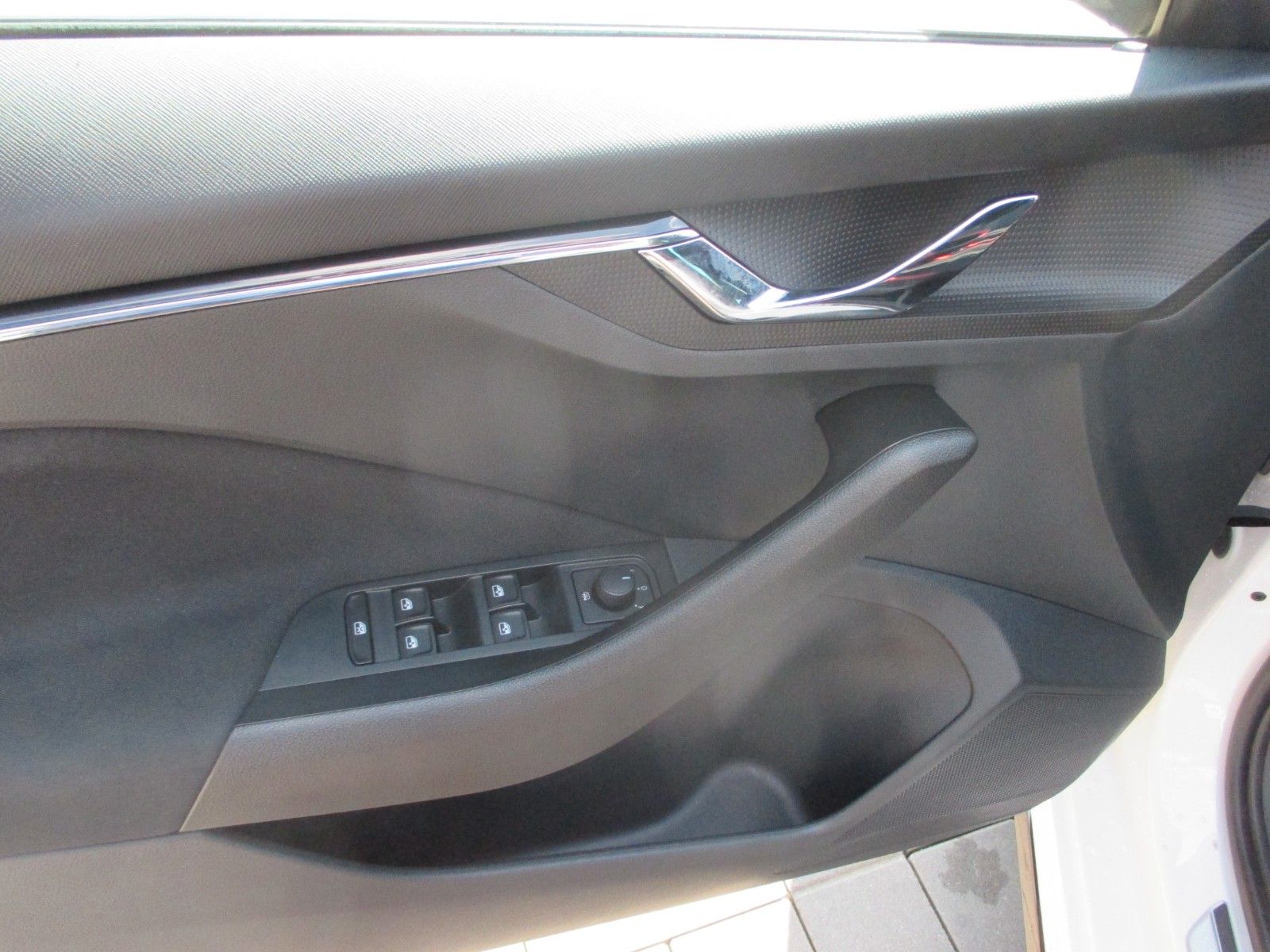 Skoda Kamiq 1.0 TSI DSG Monte Carlo - Samsaru's Car Outlet