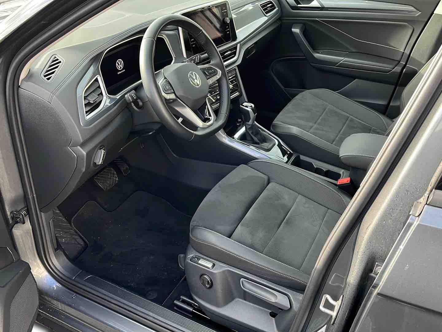 Volkswagen T-Roc 1.5 TSI Aut. Style - Samsaru's Car Outlet