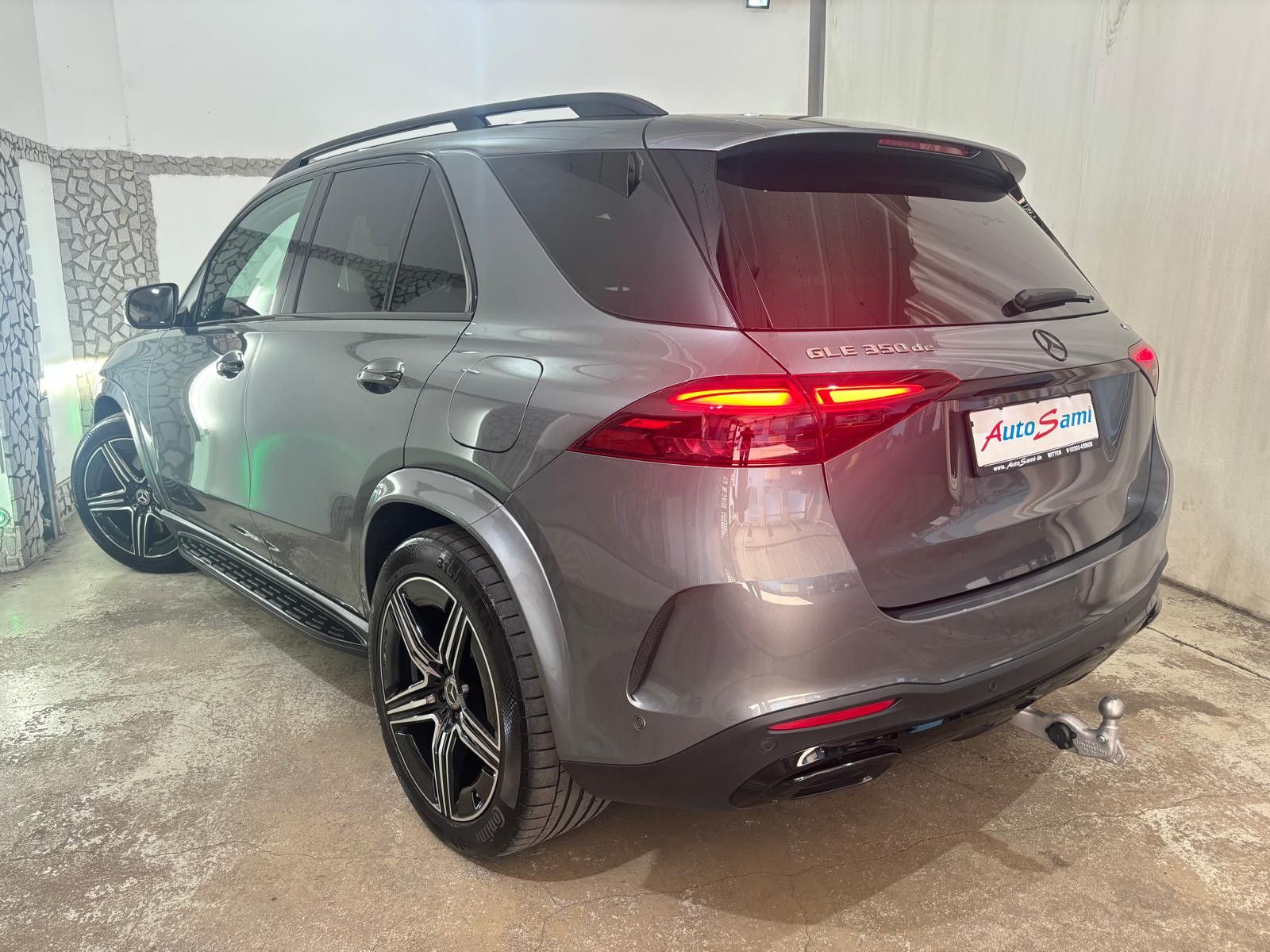 Mercedes-Benz GLE 350de 4M AMG BLACK HEAD-UP PANO VOLL AHK TOP
