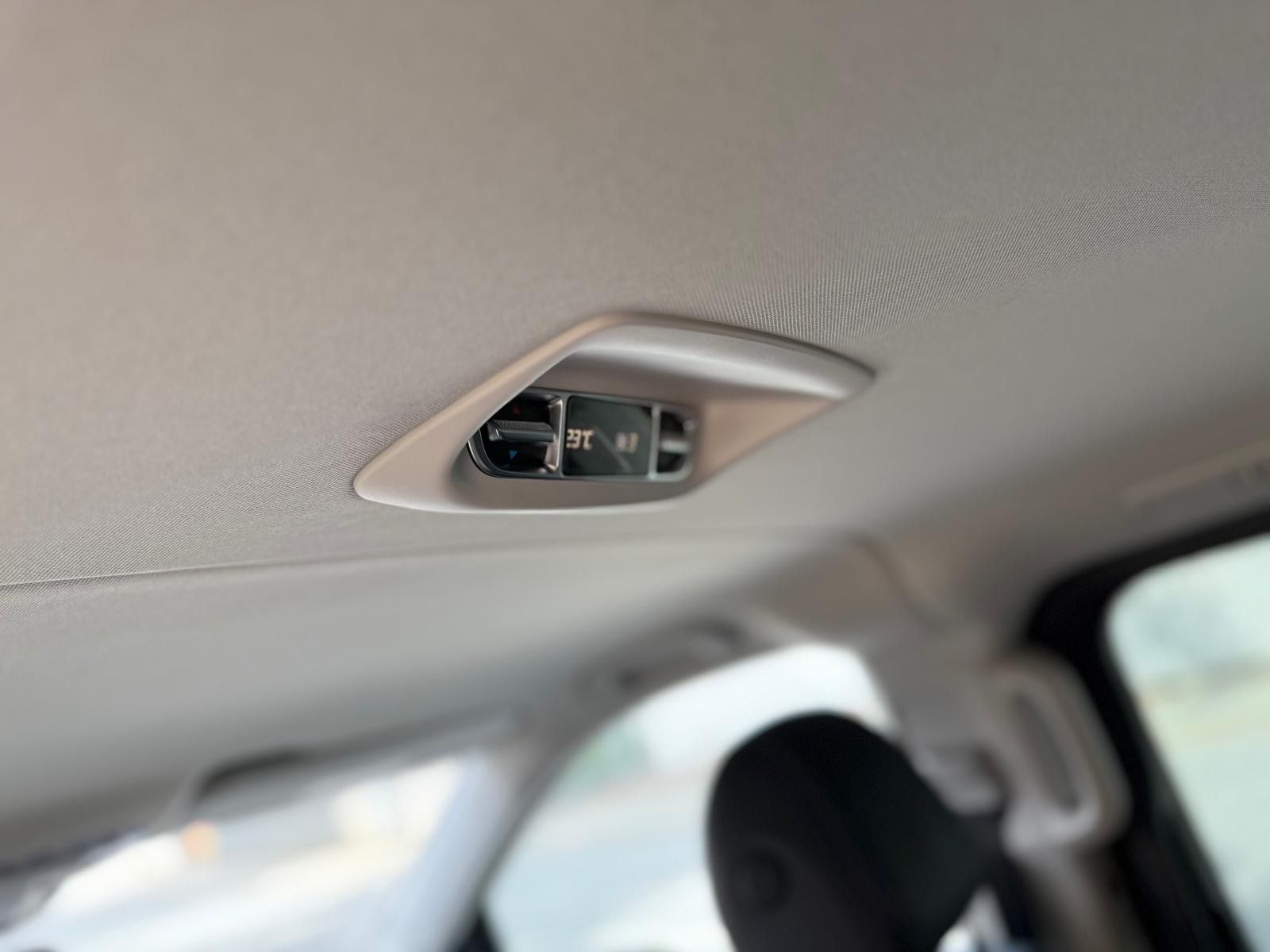Mercedes-Benz V 220 V -Klasse AVANTG./EDITION - Samsaru's Car Outlet