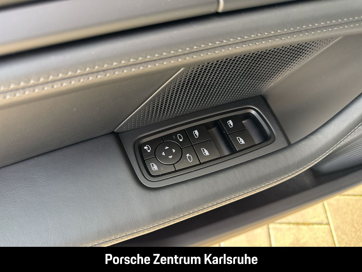 Porsche Taycan 4S Cross Turismo BOSE Panoramadach LED