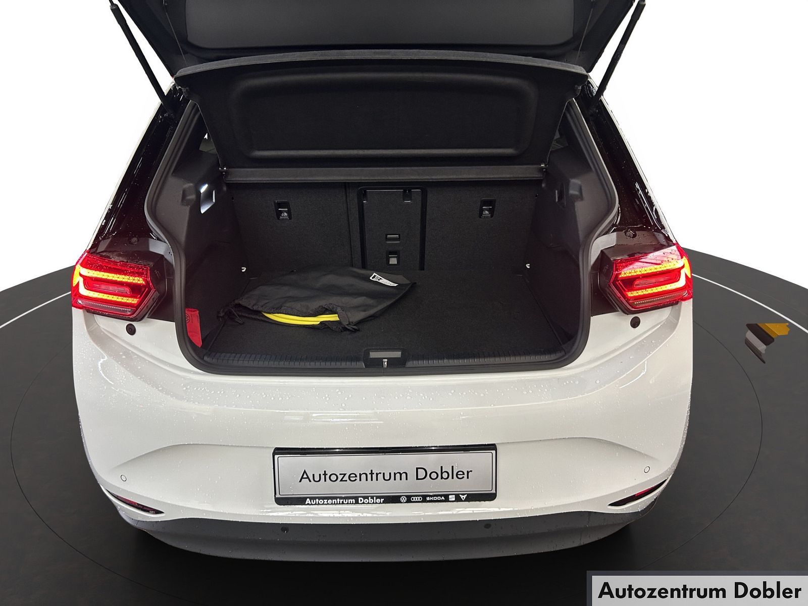 Volkswagen ID.3 Pro Move AHK IQ-Drive Wärmepumpe Matrix