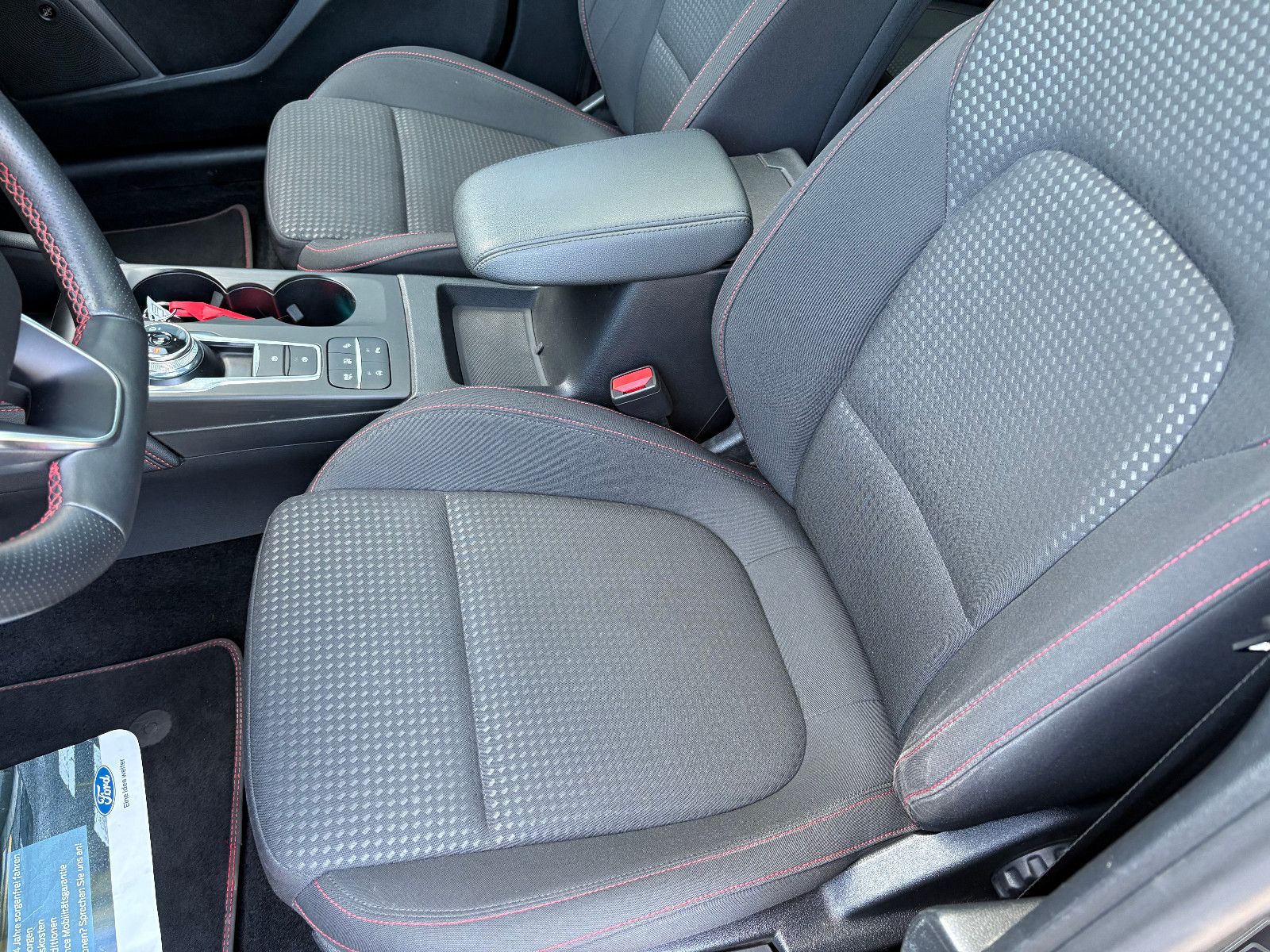 Ford Focus Turnier ST-Line X AHK NAVI LED PANO-SD EHK