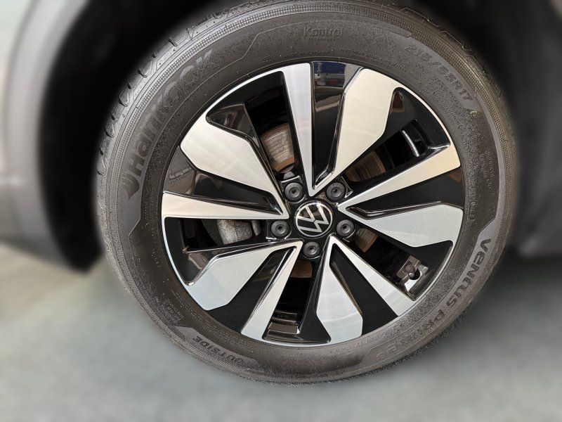 Volkswagen T-Roc 1.5 TSI Move - Samsaru's Car Outlet