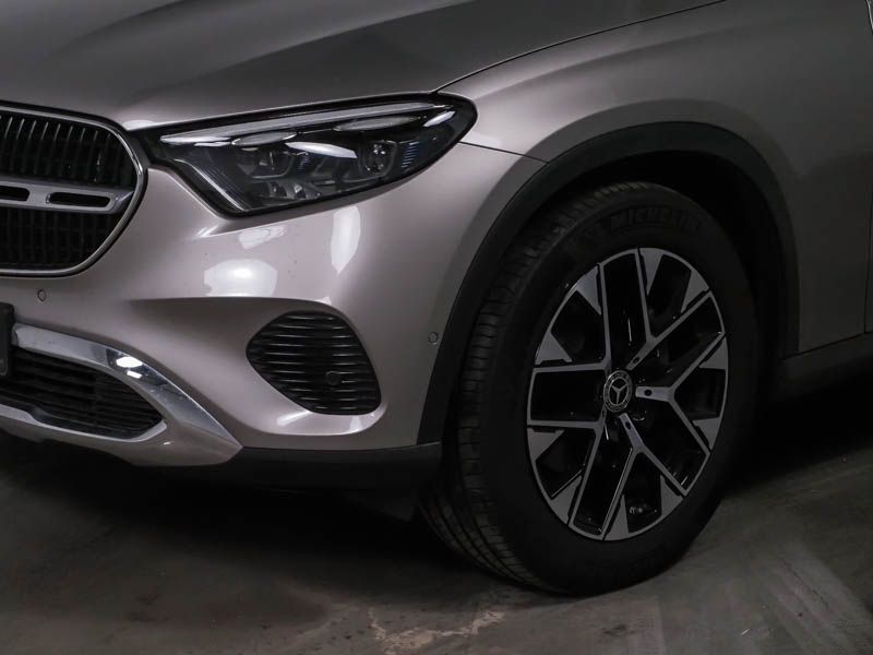 Mercedes-Benz GLC 220 d 4M Avantgarde/DIGITAL/Pano/AHK/Distr