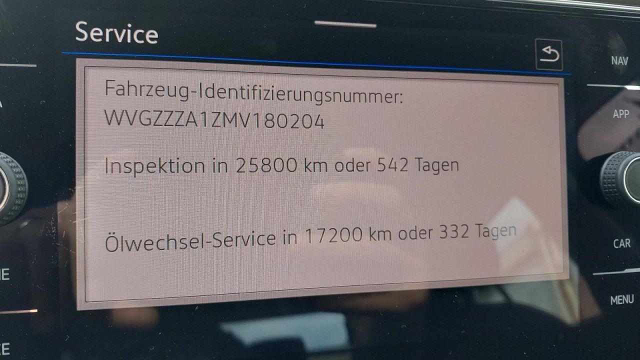Volkswagen T-Roc 1.0TSI Style - Samsaru's Car Outlet