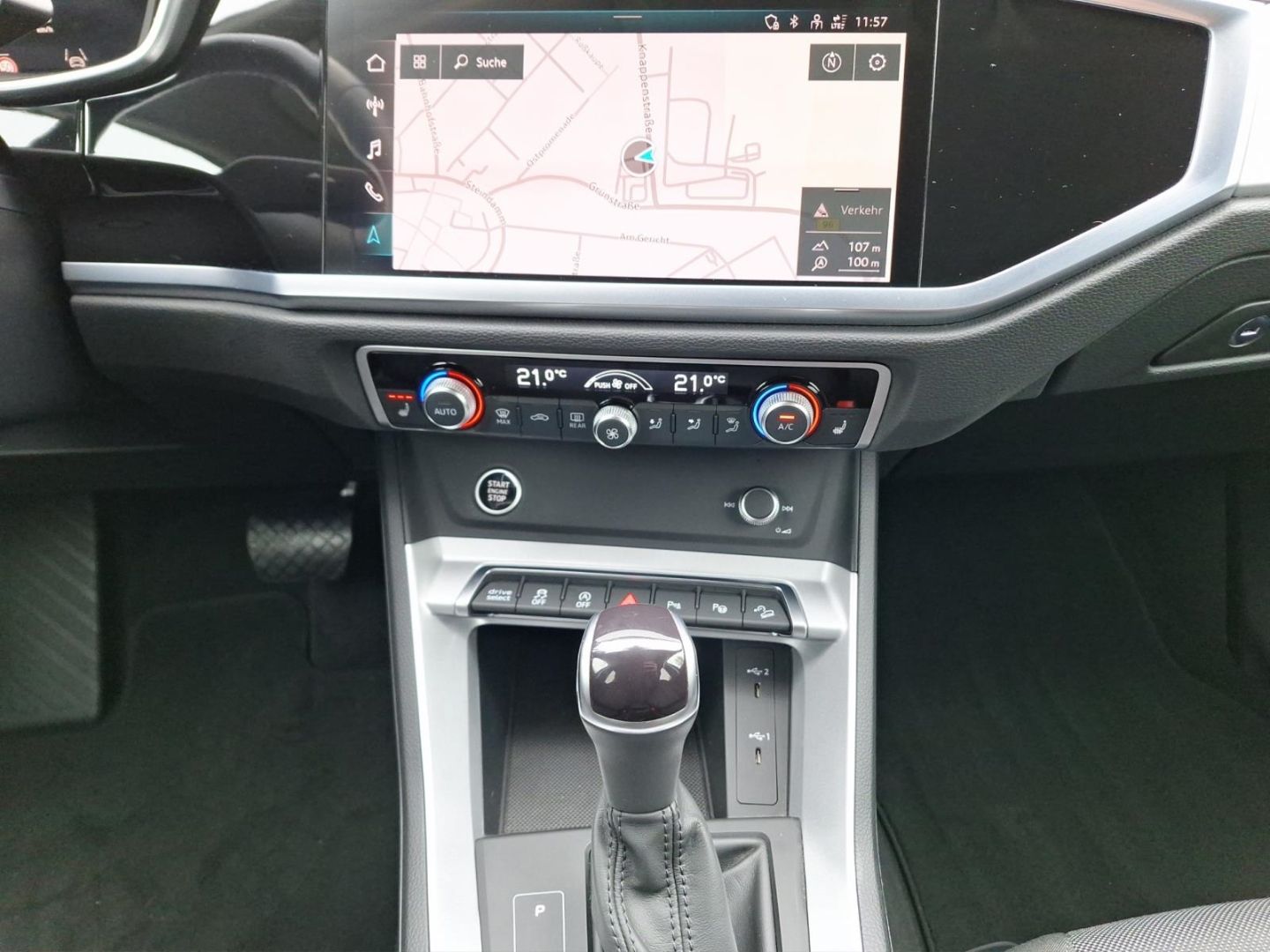Audi Q3 40 2.0 TDI quattro - Samsaru's Car Outlet
