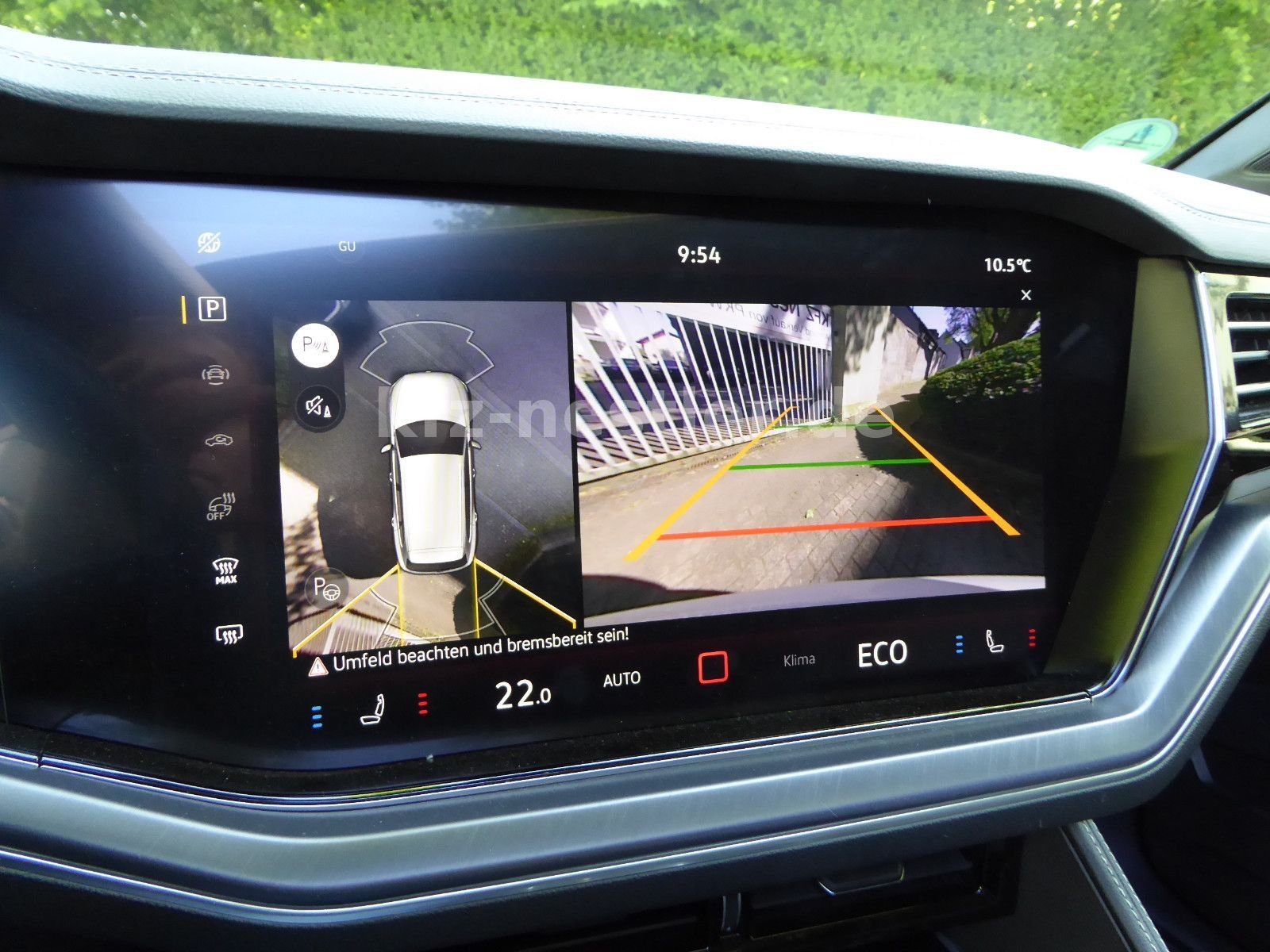 Volkswagen Touareg 3.0 TDI R-Line - Samsaru's Car Outlet