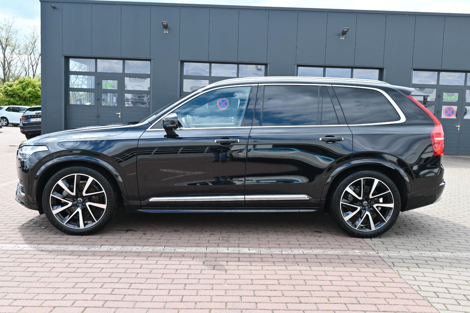Volvo XC90 B5D AWD Inscription*LUFT*STDHZG*360*AHK*ACC