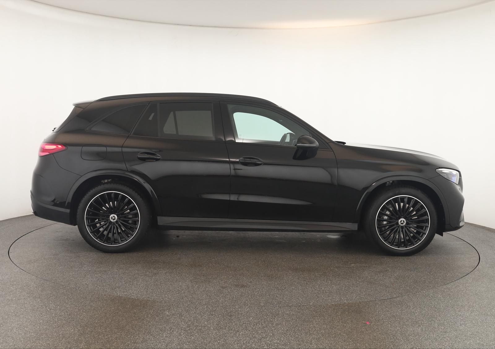 Mercedes-Benz GLC 300 d 4M AMG Advanced Night DIGITAL Pano AHK