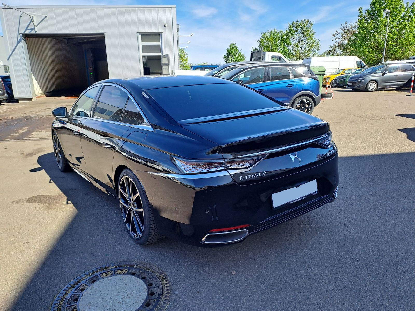 DS Automobiles DS9 E-Tense Hybrid 360 (Plug-In) Rivoli+
