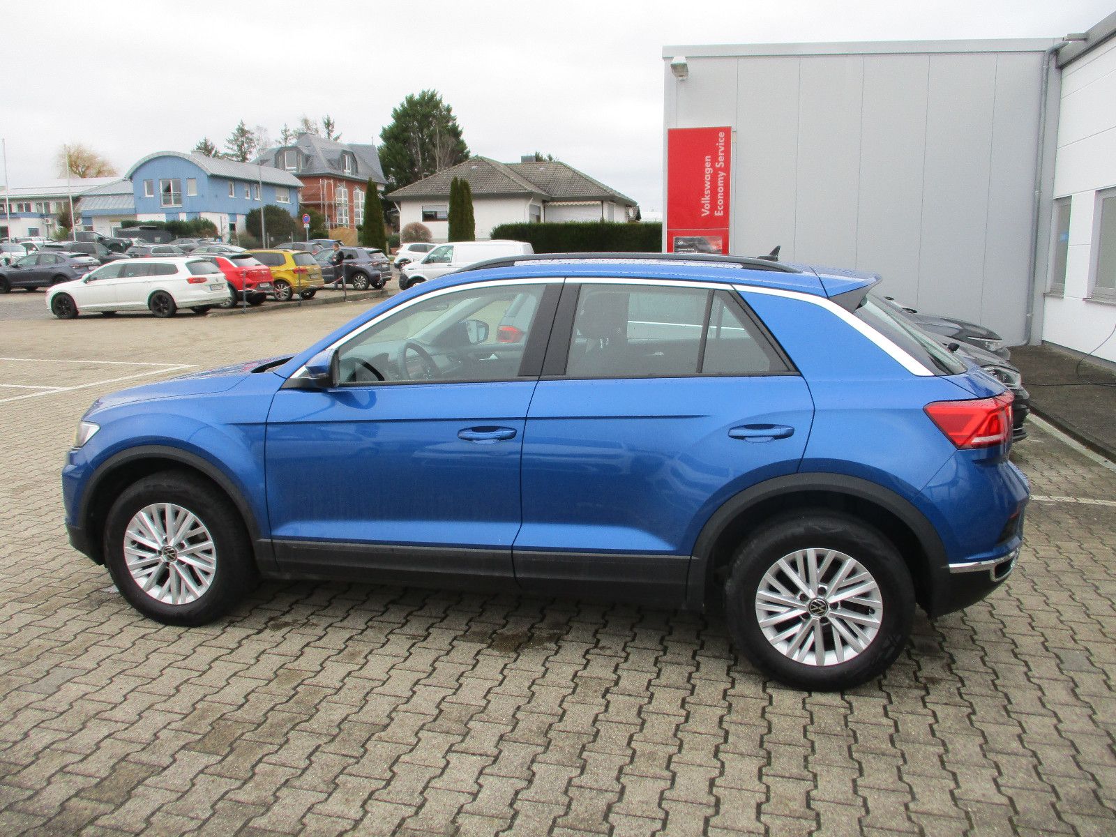 Volkswagen T-Roc Style DSG - Samsaru's Car Outlet