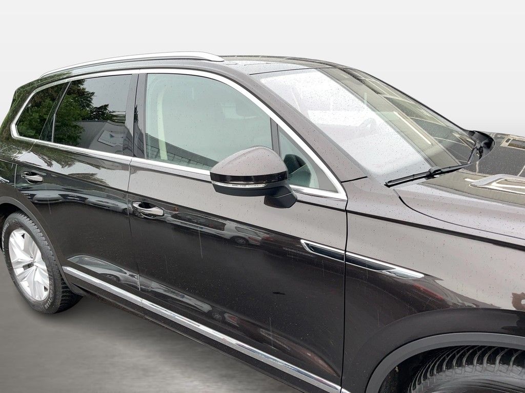 Volkswagen Touareg 3.0 TDI 4Motion tiptronic - Samsaru's Car Outlet