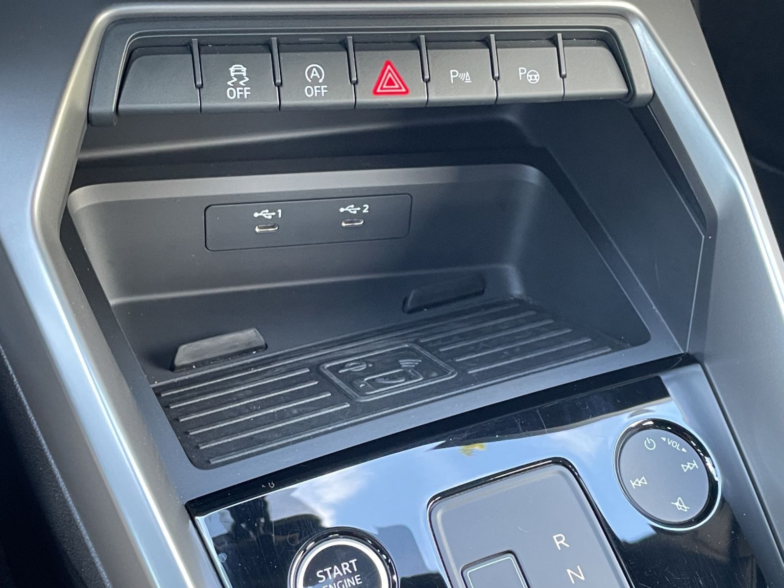 Audi A3 Sportback 30 TFSI LED Navi PDC+ Teilleder