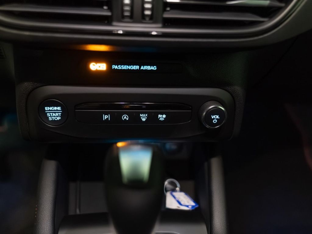 Ford Focus 1.0 MHEV Aut. ST-Line X Navi Matrix-LED AC