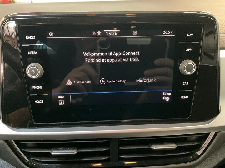 Volkswagen T-Roc Life TSI DSG - Samsaru's Car Outlet