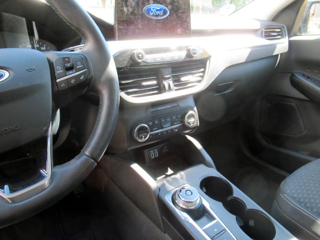Ford Kuga 1.5D Aut Cool+Connect - Samsaru's Car Outlet
