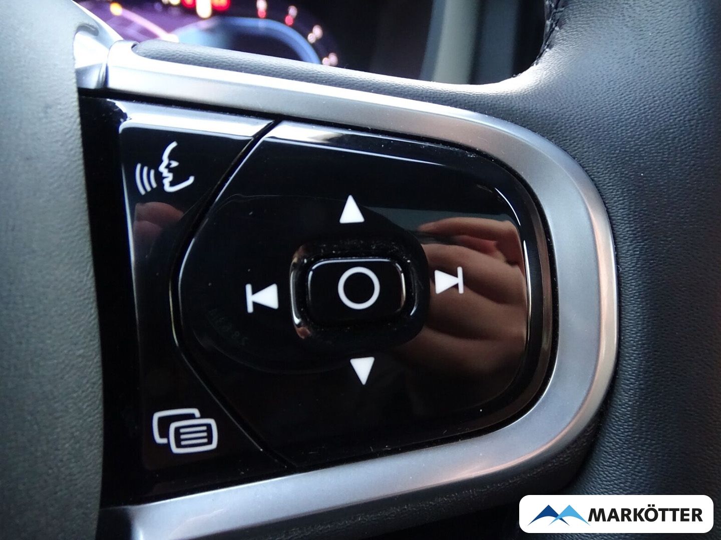 Volvo XC60 R Design AWD ACC/AHK/RFK/STHZ/LEDER