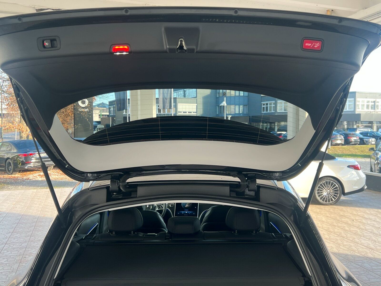 Mercedes-Benz GLC 300 e 4M Avantgarde/Navi/Pano-Dach/Distronic