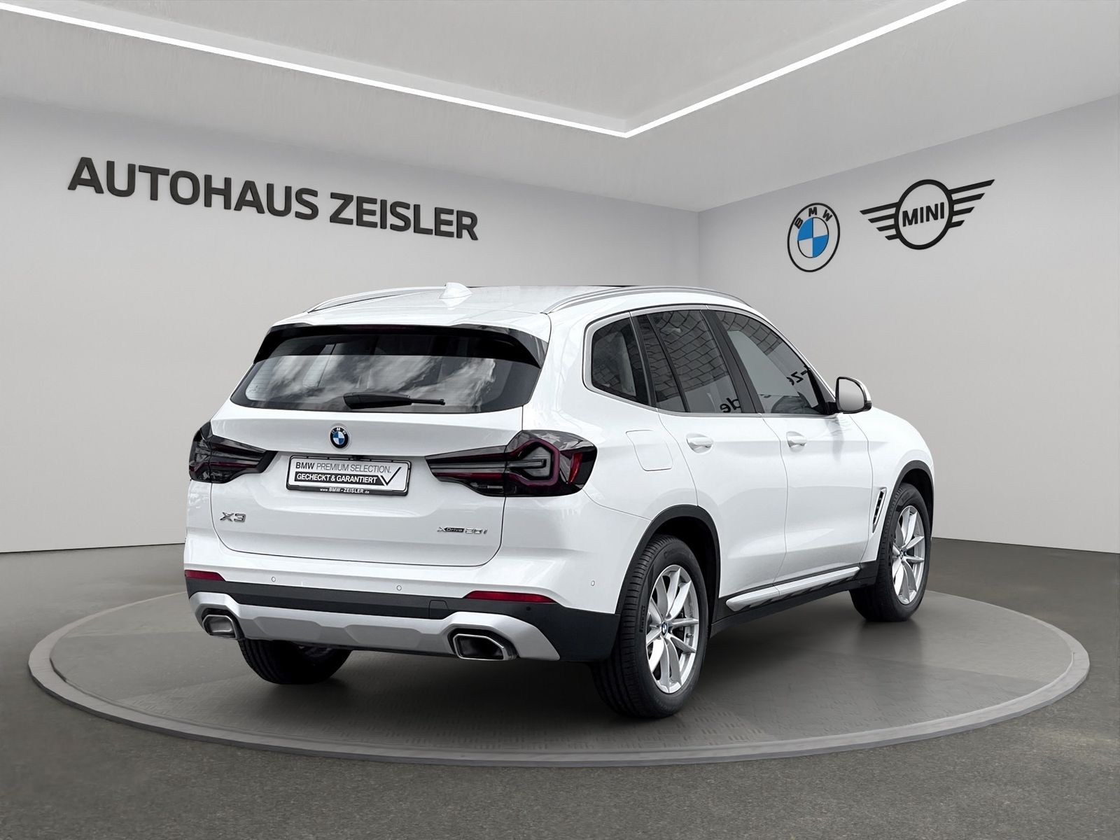 BMW X3 xDrive20i - Samsaru's Car Outlet