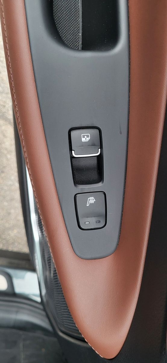 Hyundai Santa Fe 2.2 CRDi Signature 4WD - Samsaru's Car Outlet