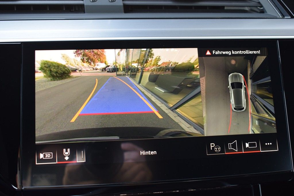 Audi Q8 50 e-tron quattro S-line - Samsaru's Car Outlet
