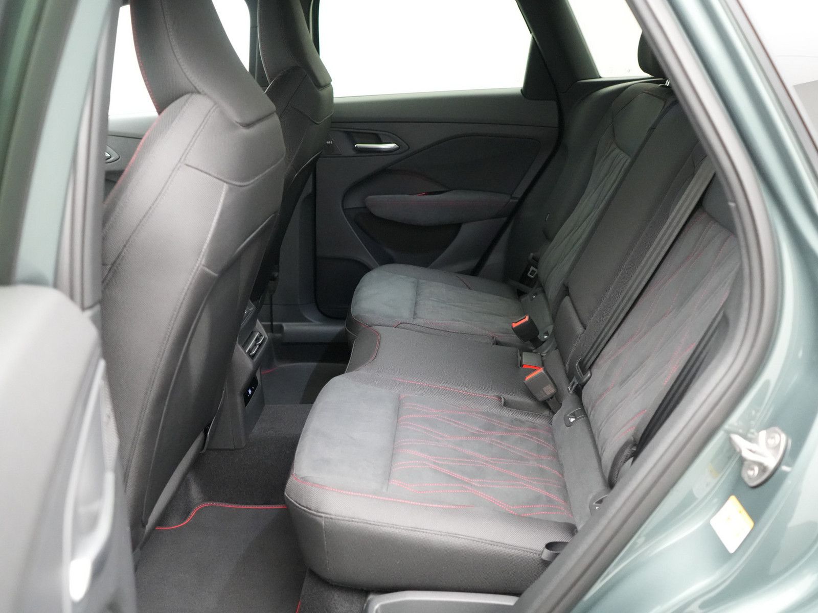 Audi Q3 quattro S line MATRIX SONOS AHK STANDHZ PANO