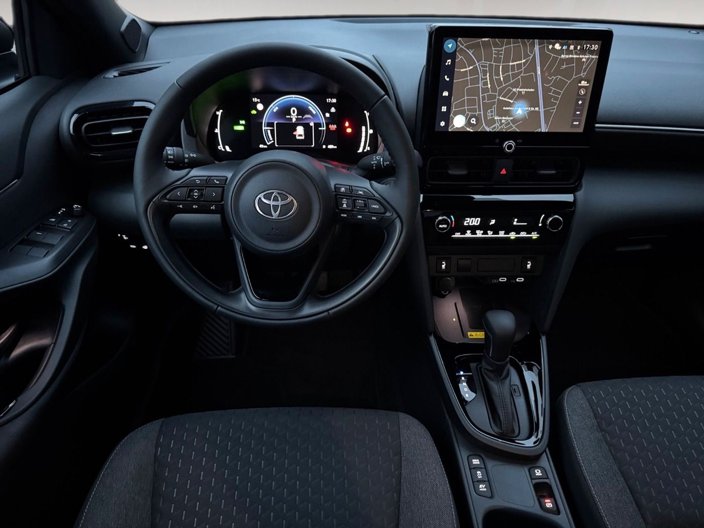 Toyota Yaris Cross 1,5 Teamplayer Winter+Safety ACC+LED