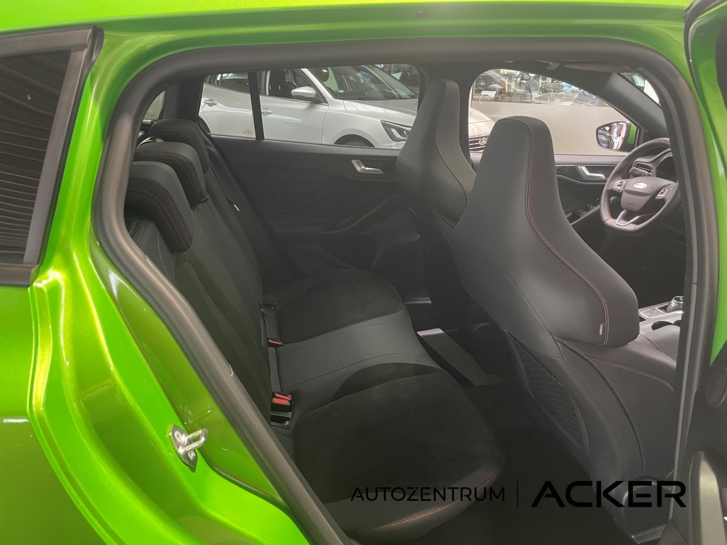Ford Focus ST X Turnier 2.3 AT Pano/aAHK/ACC -34%*