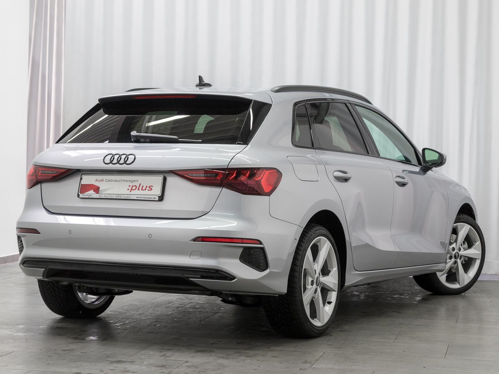 Audi A3 Sportback 40 TFSIe ADVANCED - Samsaru's Car Outlet