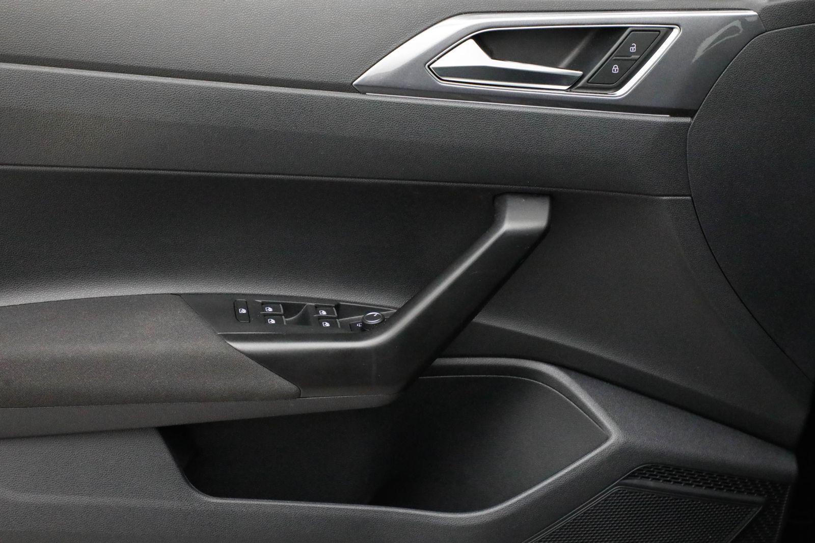 Volkswagen Taigo 1.0 TSI Style - Samsaru's Car Outlet