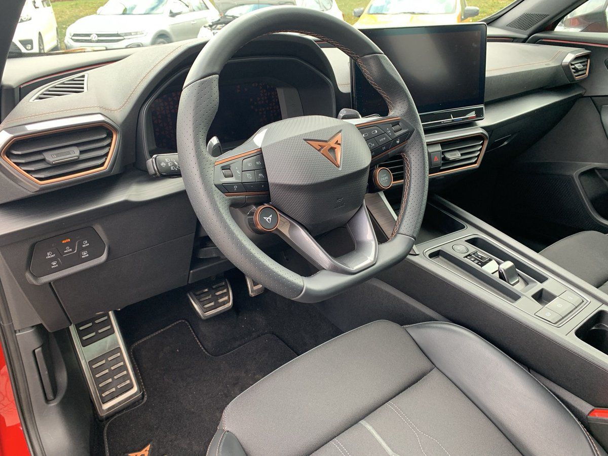 Cupra Formentor VZ 2.0 DSG 4DRIVE AHK+KLIMA+ACC+DAB+