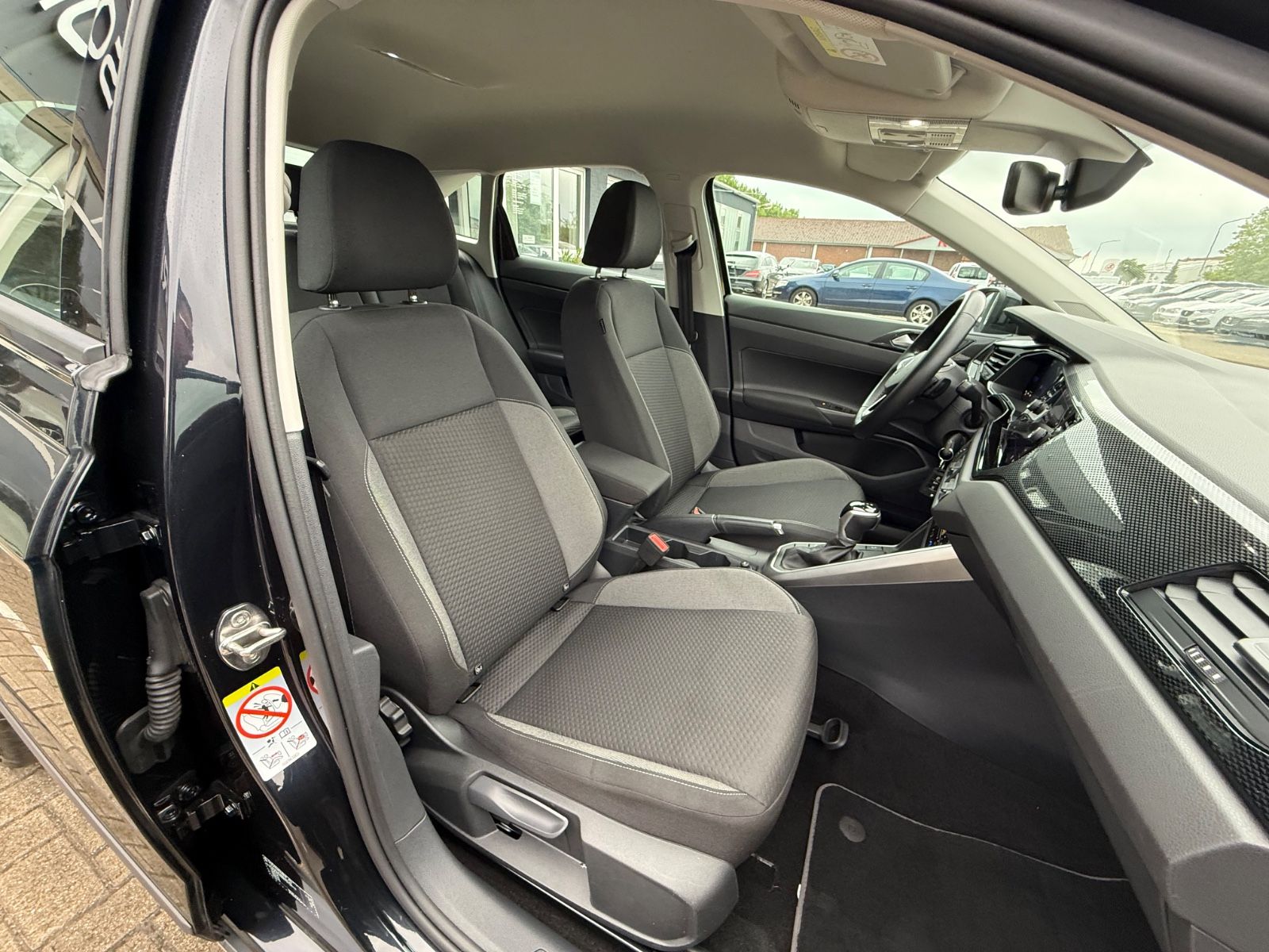 Volkswagen Taigo Life 1.0 DSG - Samsaru's Car Outlet