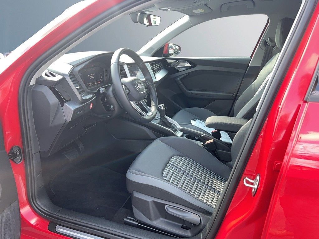 Audi A1 allstreet 30 TFSI Navi LED VC Optik schwarz p