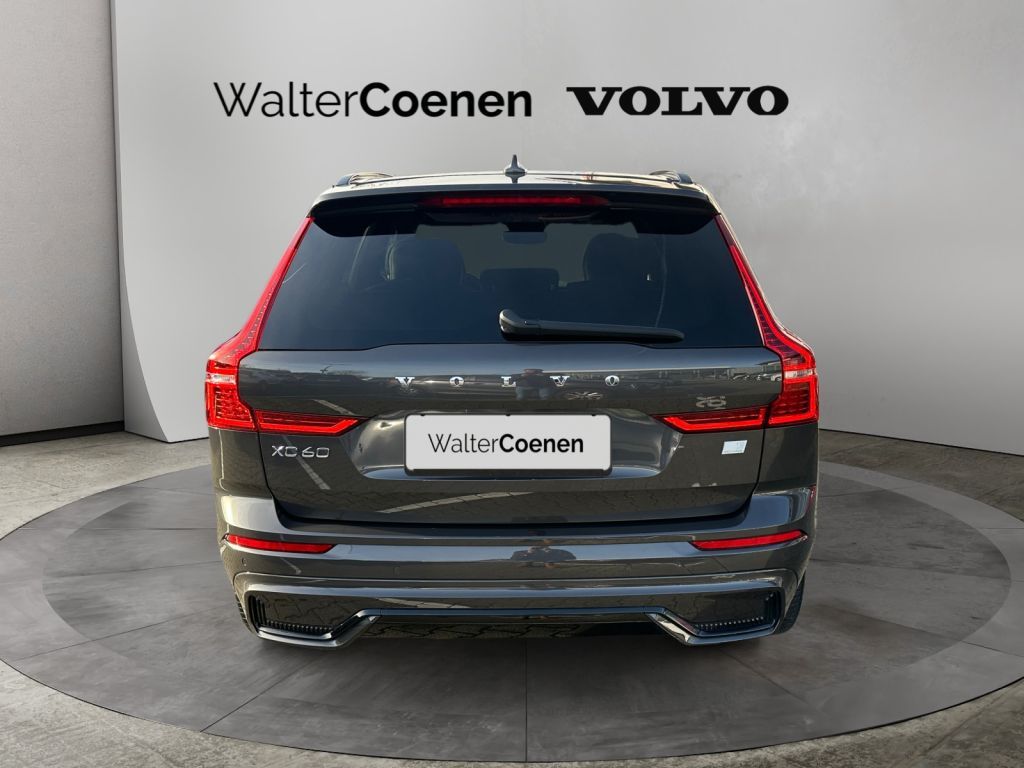 Volvo XC60 T8 AWD Recharge Plus Dark 360° AHK semi ele