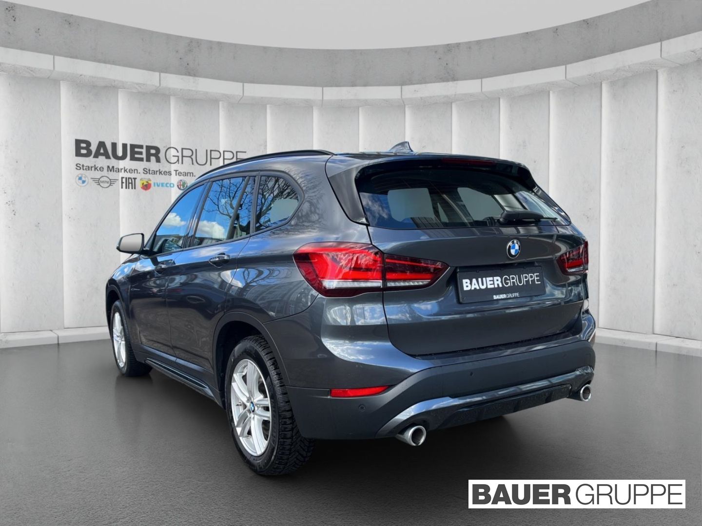 BMW X1 xDrive 20 d Sport Line - Samsaru's Car Outlet